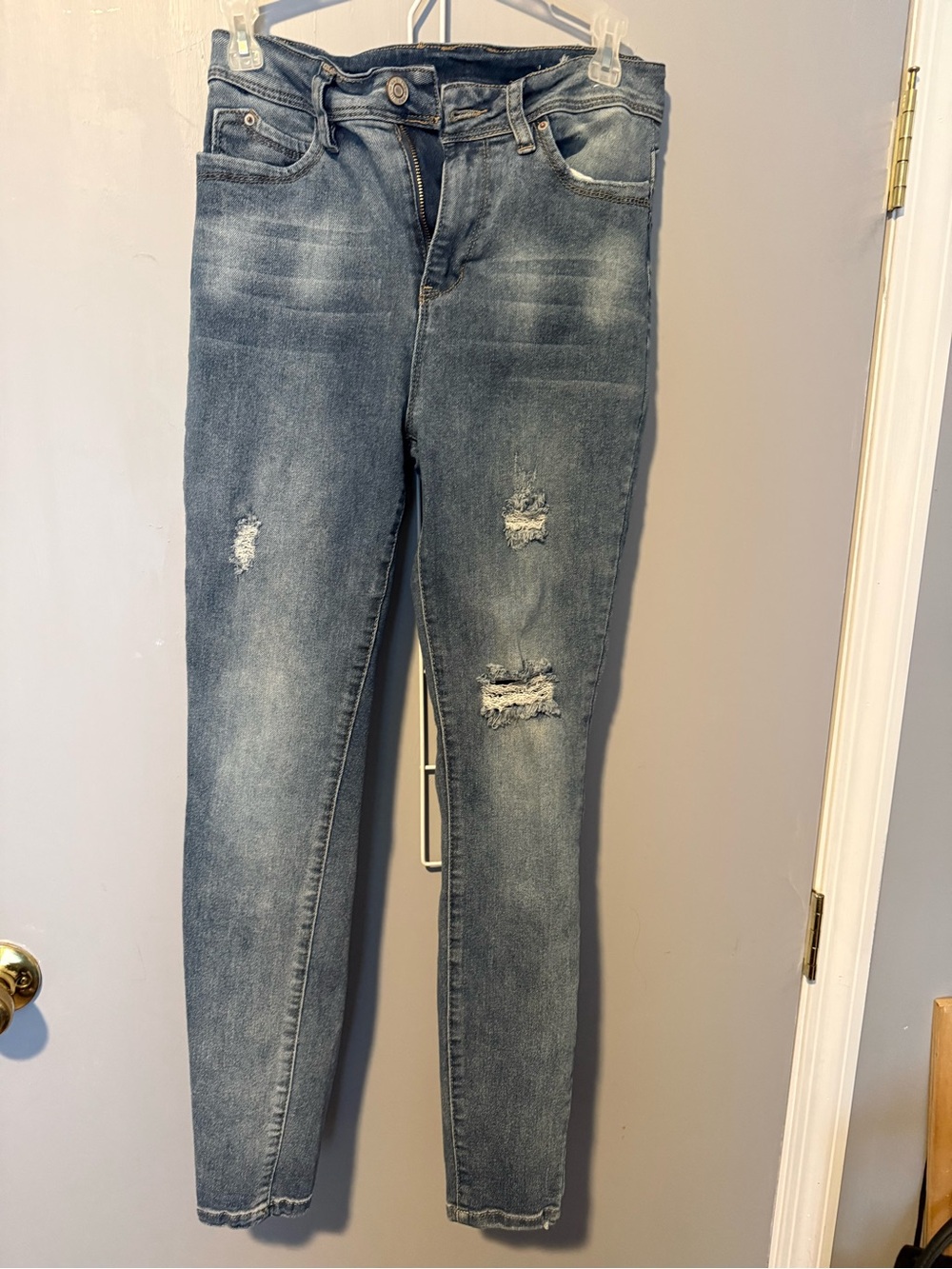 Classic High-Rise Distressed Women's Jeans - Blue